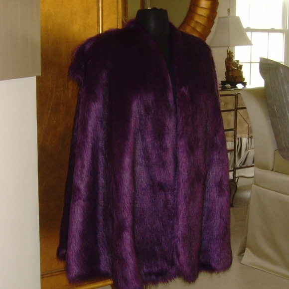 Fabulous Faux Fur Swing Style Vest Long Pile) - Picture 4 of 16